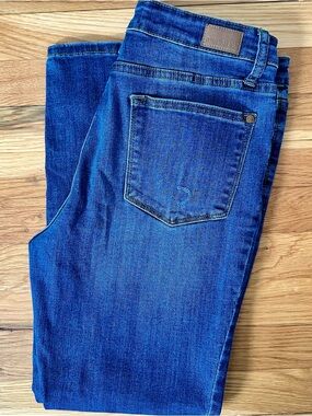 Excellent Condition Pre-Loved Judy Blue Relaxed Fit Jeans